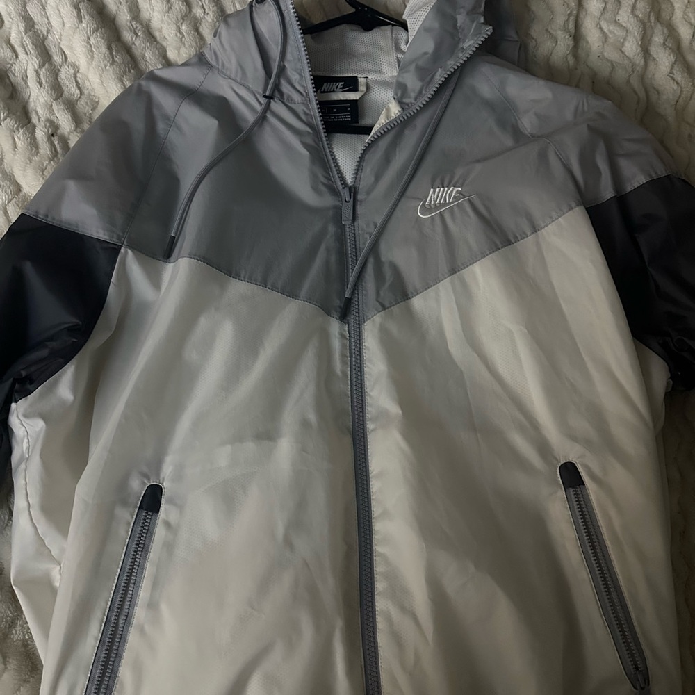 Nike windbreaker